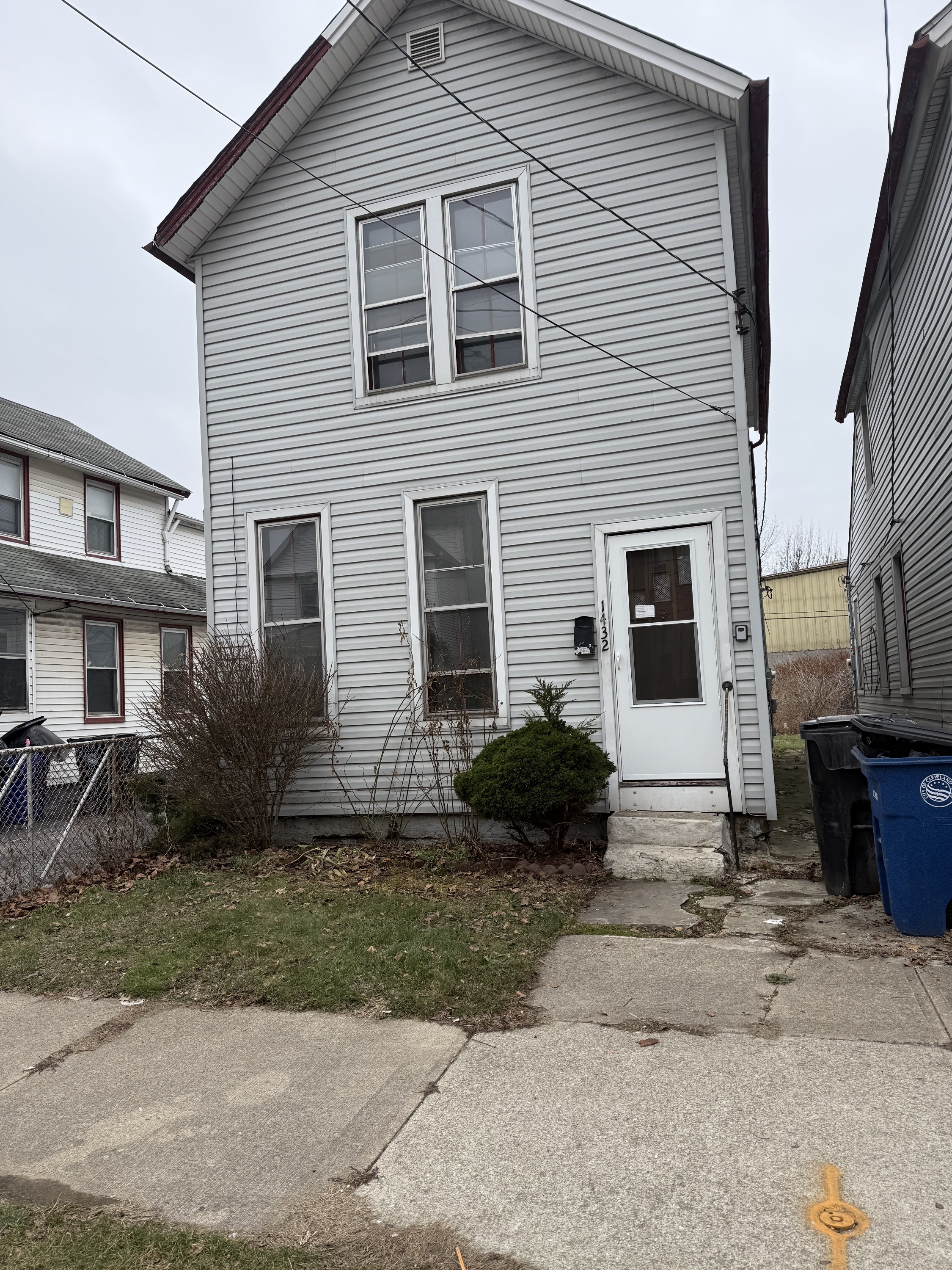 1423 East 33rd Street